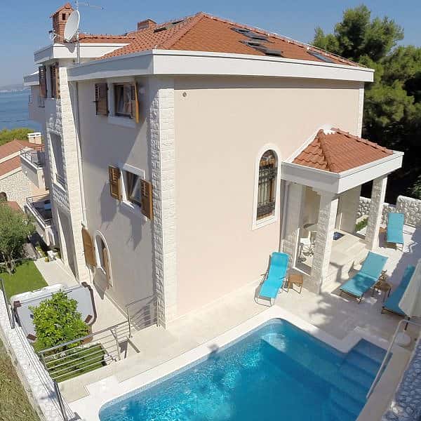 001-2035-164-island-ciovo-Luxury-villa-with-panoramic-sea-view-for-sale