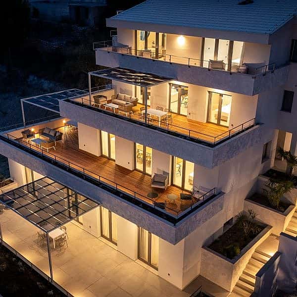 001-2046-35-Omis-Residential-building-with-a-sea-view-for-sale