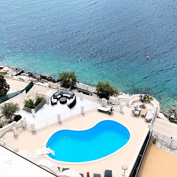 004-2044-56-Marina-Seafront-apartment-villa-for-sale