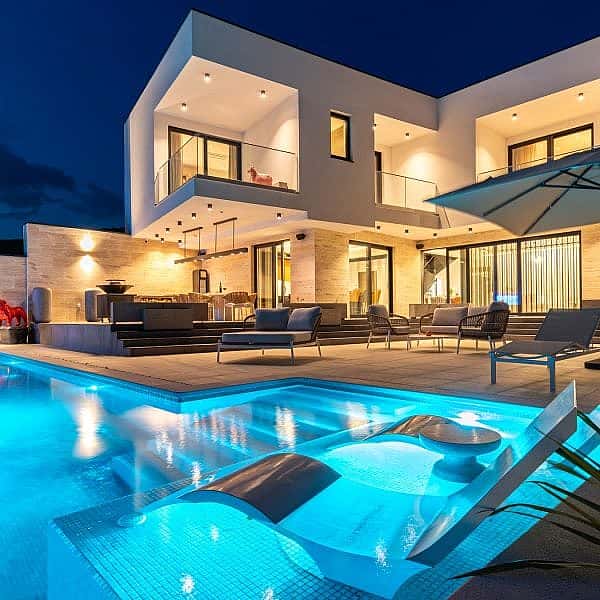 005-5361-30-Primosten-Luxury-villa-with-pool-and-a-sea-view-for-sale