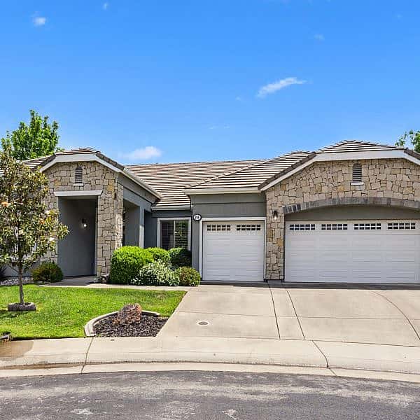 01-216 Fieldstone Ct-3