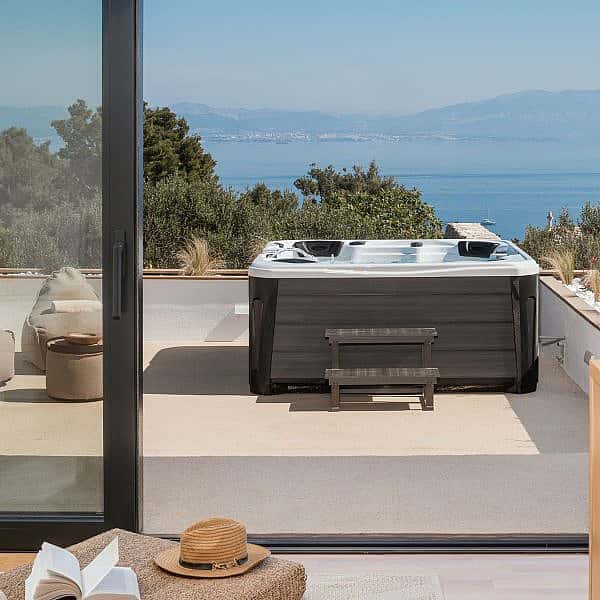 012-2031-108-Solta-Luxury-villa-with-pool-and-a-sea-vies-for-sale