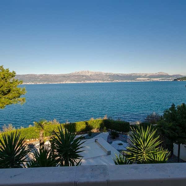 027-2026-103-Ciovo-unique-villa-first-row-to-the-sea-for-sale