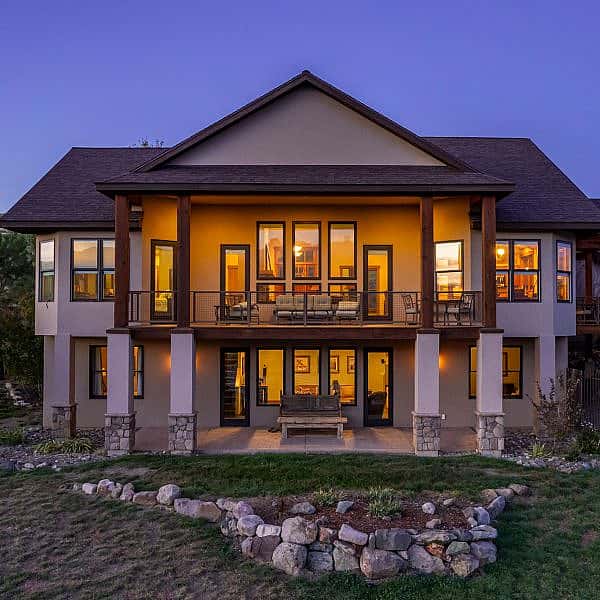 1_Main exterior