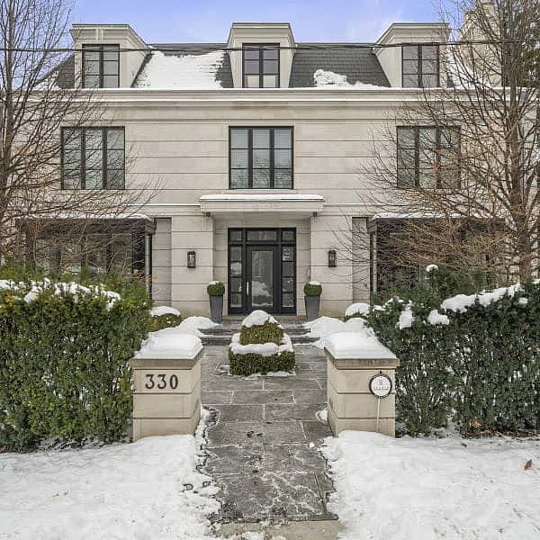 2 Vesta Dr (94)