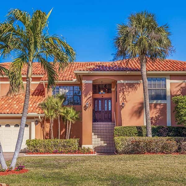 2-web-or-mls-AB3_207 8th St E-2