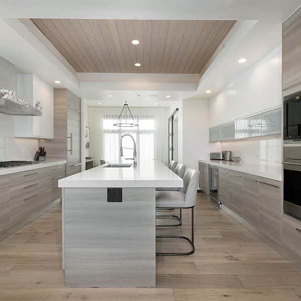 2504_basecamp_11C_interior_kitchen_a