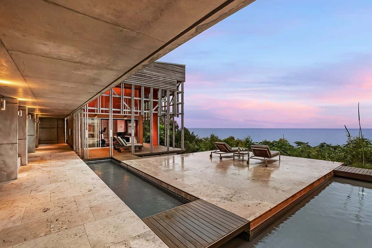 With a singular design by James Grose and views of Honeymoon Bay and the Pacific Ocean, it's clear why alinghi was voted one of the top five beach houses in the world. (Forbes Global Properties)