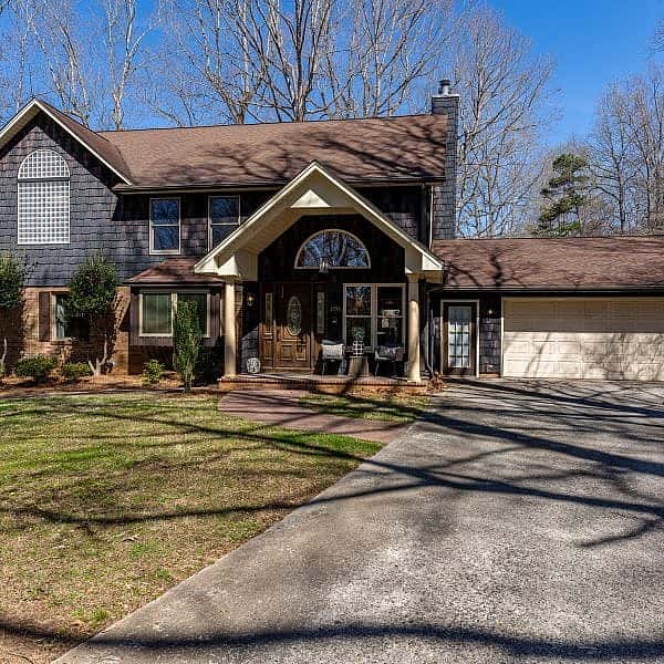 1596 Yelton Ln-1