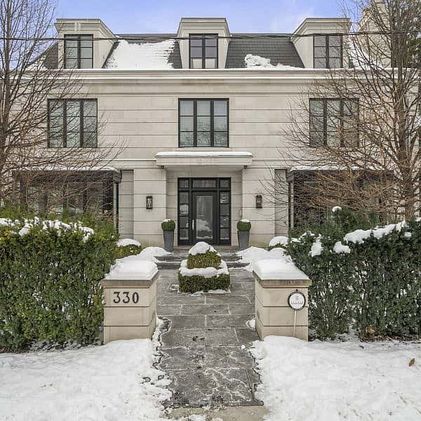 2 Vesta Dr (94)