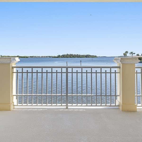 balcony view2