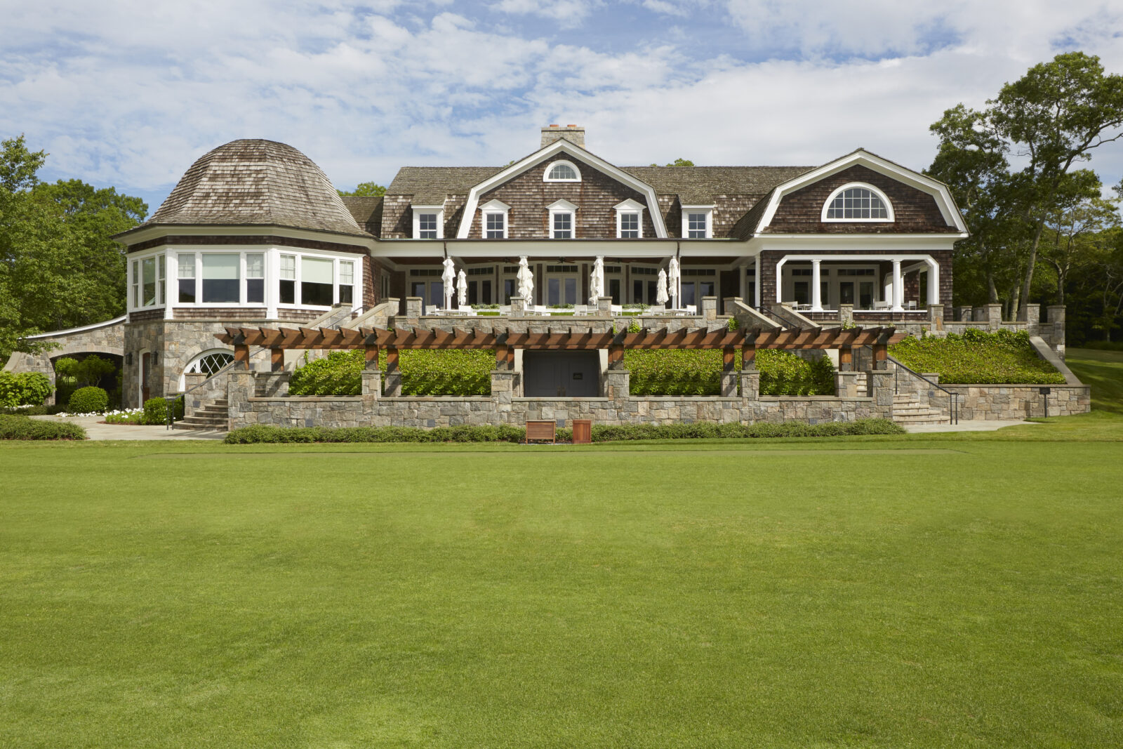 east hampton golf club shingle style architecture