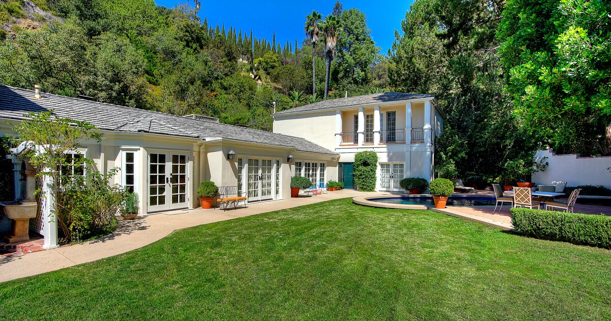 exterior of a beverly hills home sold by singer katy perry