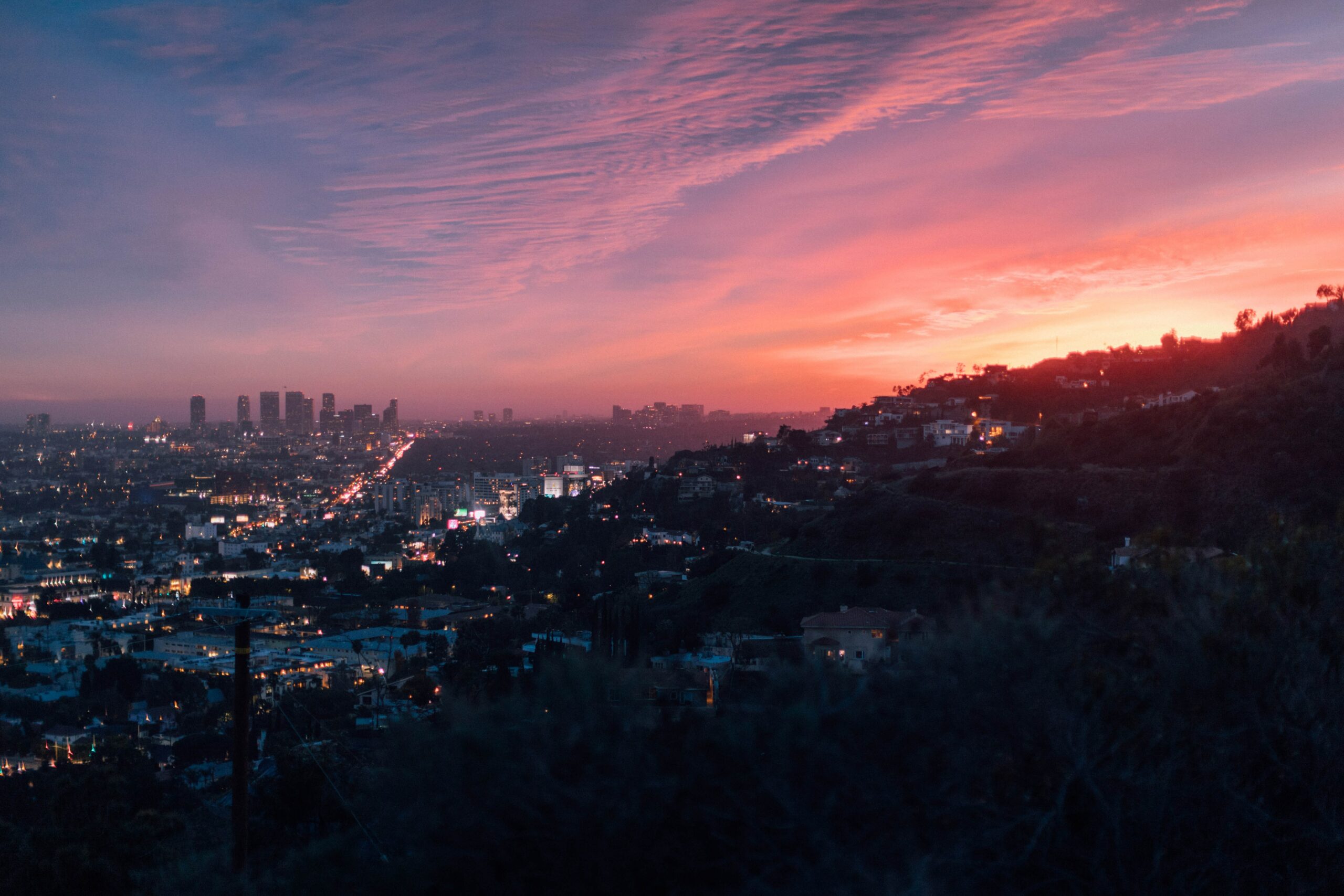 los angeles skyline at sunset