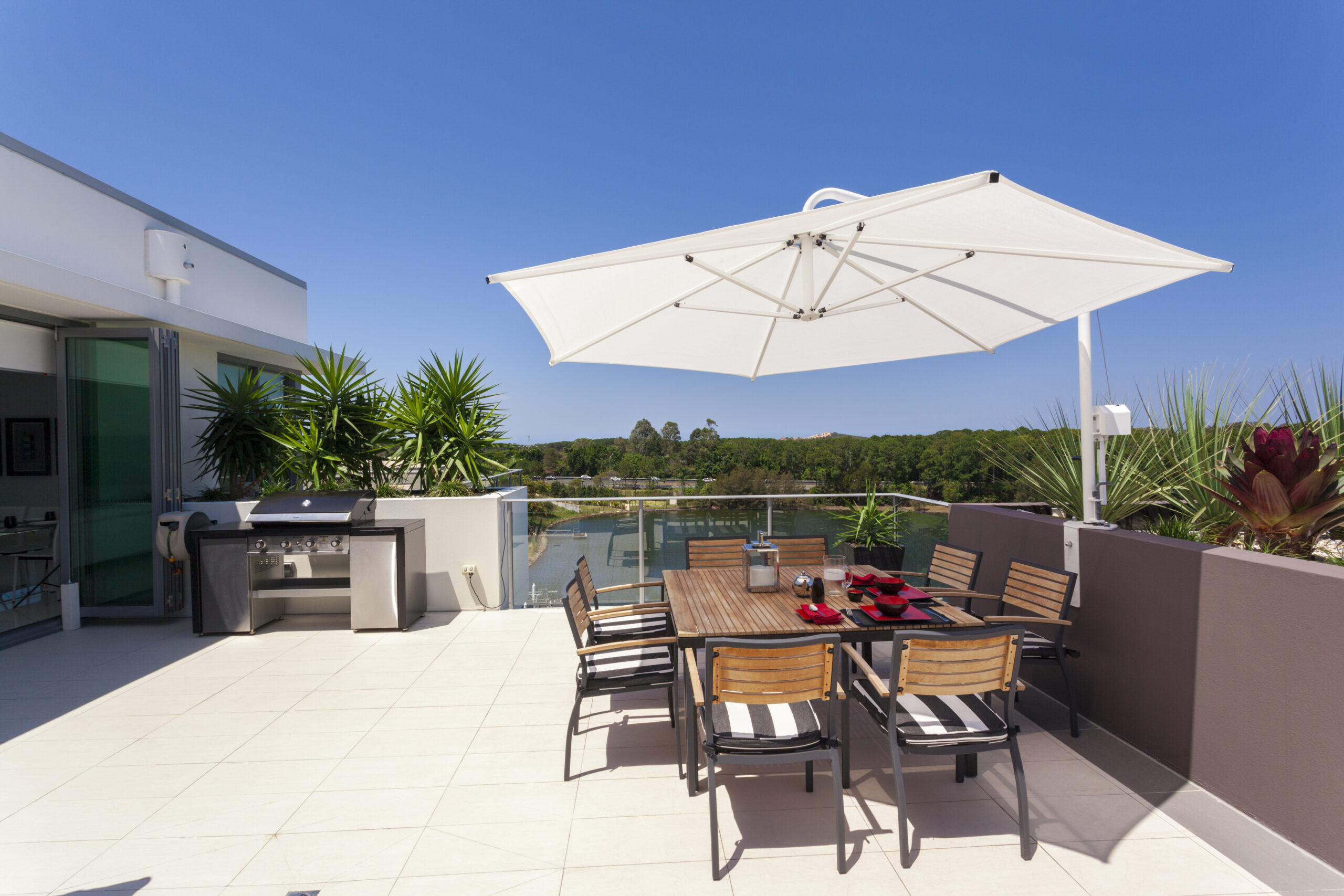 outdoor dining space