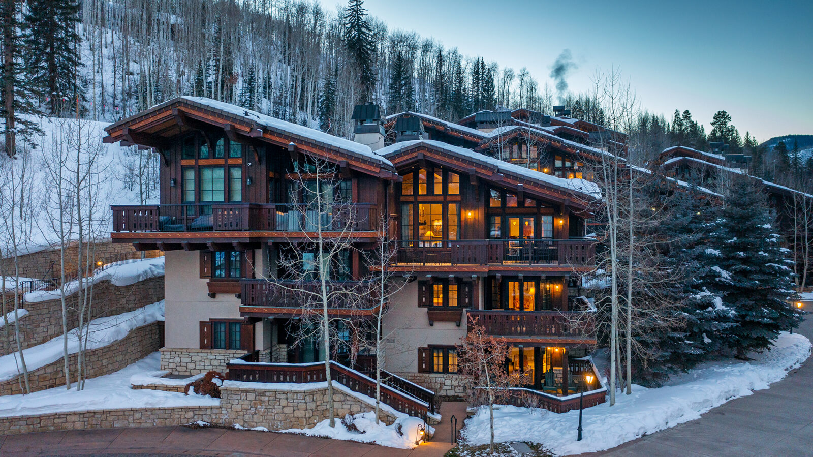 Chalets At The Lodge At Vail