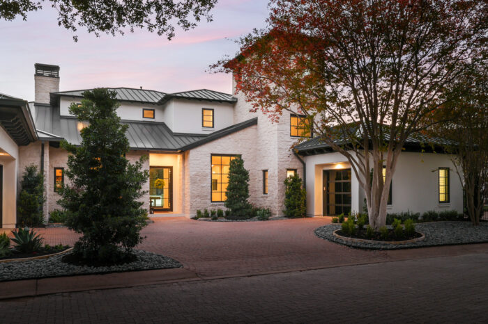 Contemporary Austin Home Front Exterior 4211 Watersedge Cove