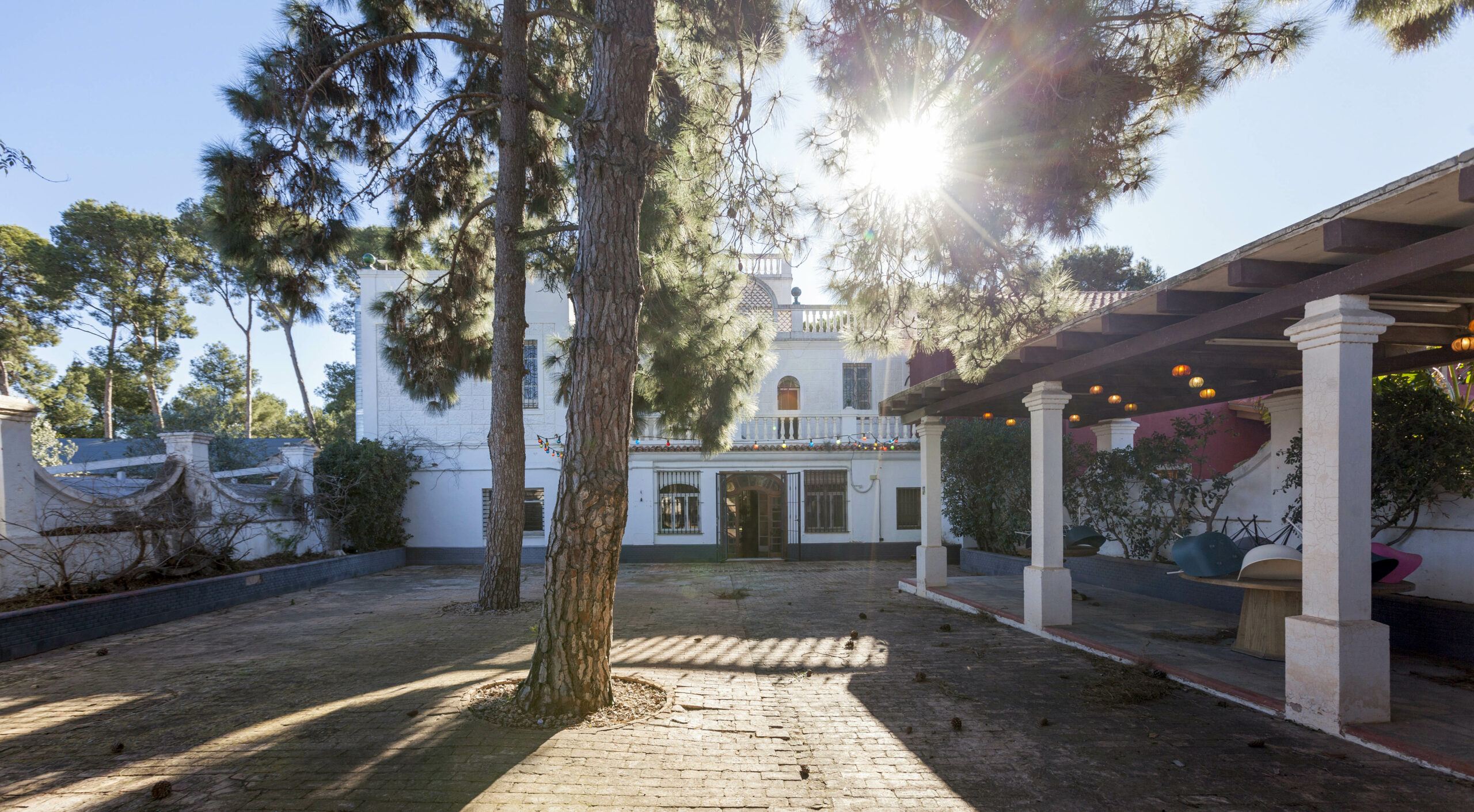 The grounds at an estate in Valencia