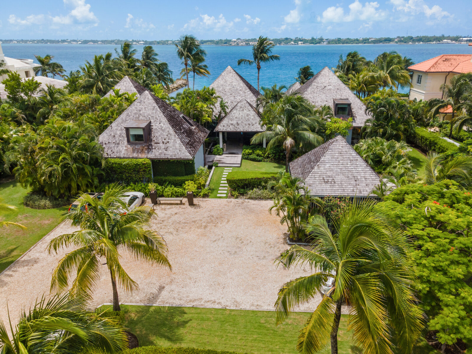 Villa Sul Mare estate on Paradise Island