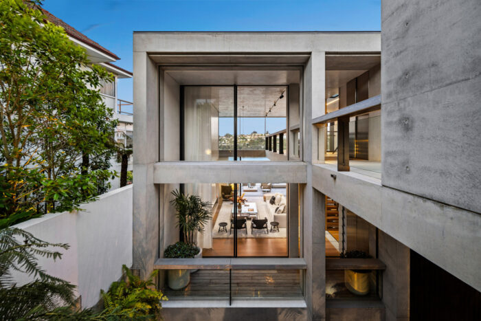 Concrete modern mansion in Sydney, Australia