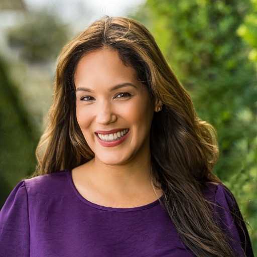 Lorraine Lara, Luxury Real Estate Agent Forbes Global Properties