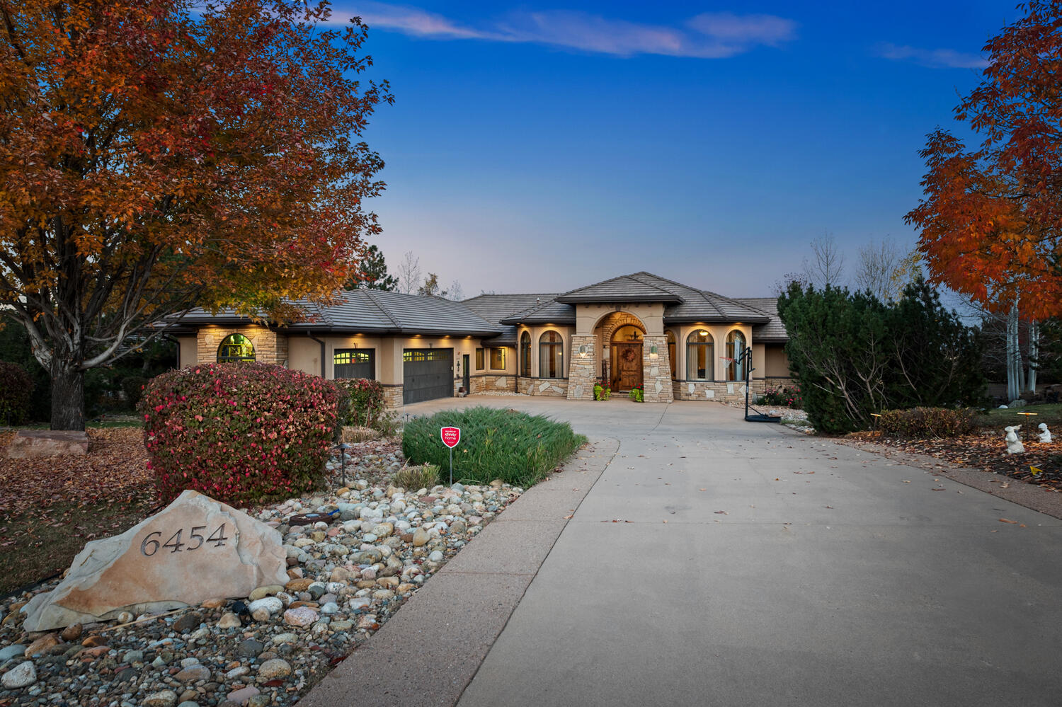Spectacular WalkOut Ranch Home Luxury Home for Sale in Niwot