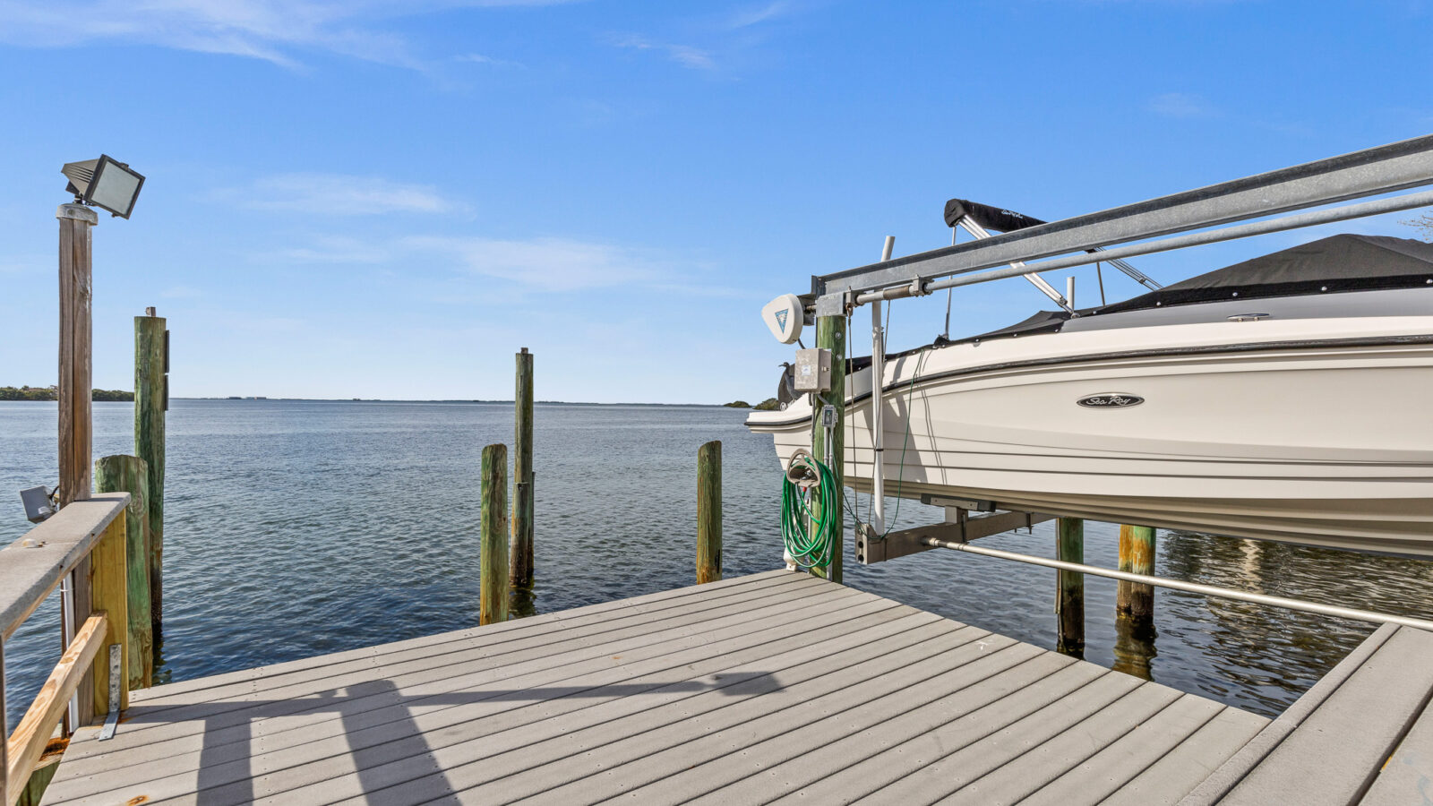 Boater's Paradise Along Gulf of Mexico Luxury Home for Sale in Palm