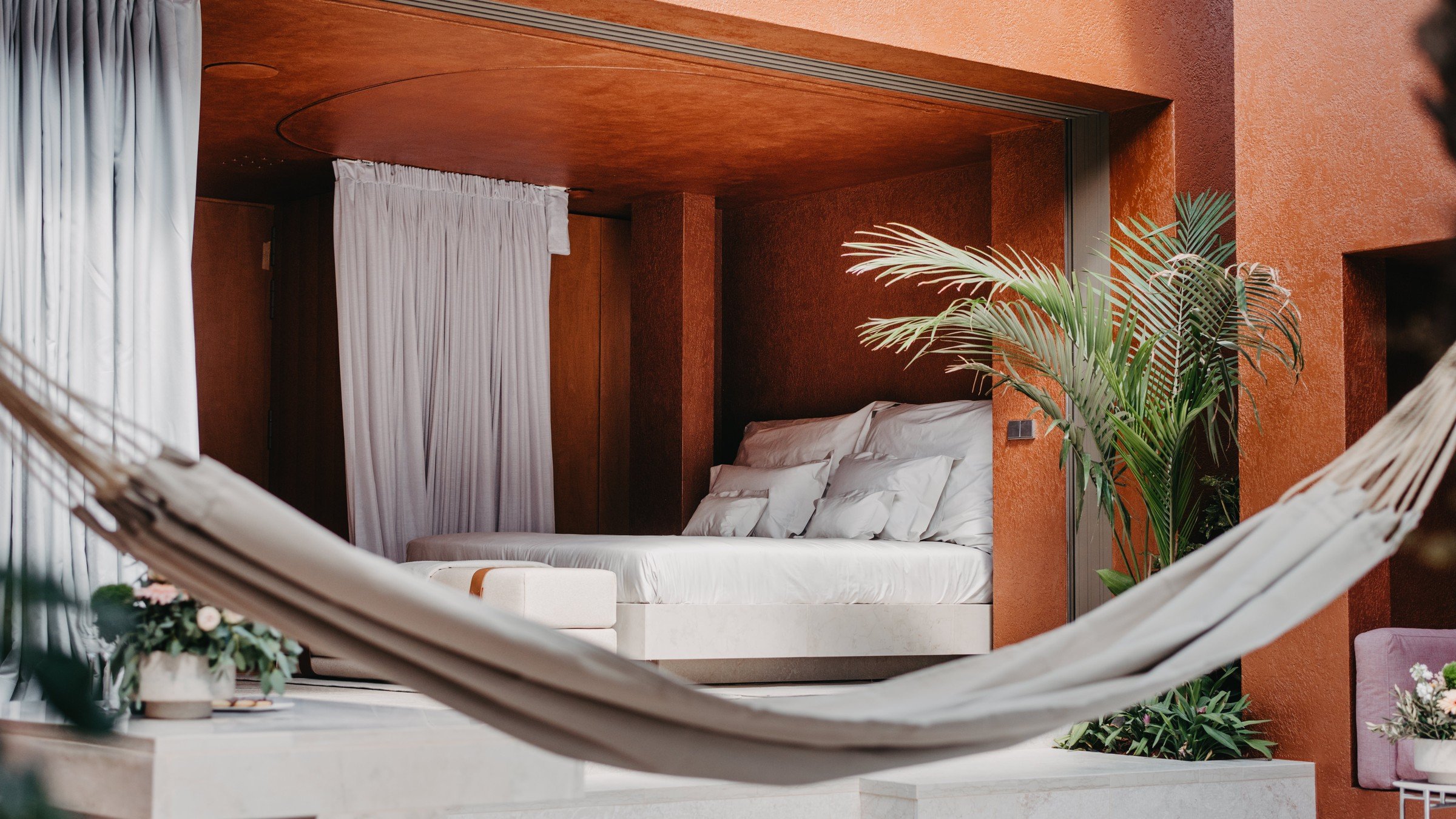 Zori Timeless - Indoor/outdoor living spaces