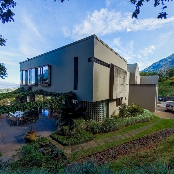 00 Principal - Evergreen Villa in Escazu (36)