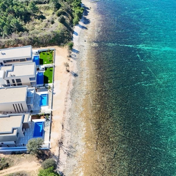 001-2022-372-zadar-luxury-villa-first-row-to-the-sea-for-sale
