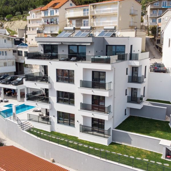 001-2022-446-omis-modern-villa-with-pool-and-sea-view-for-sale
