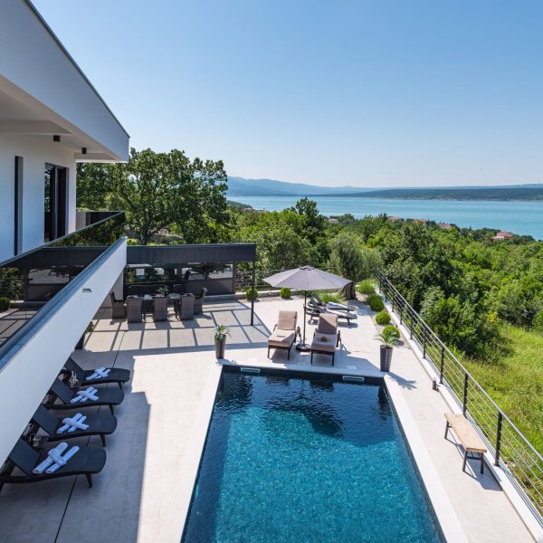 001-2030-68-Zadar-Exceptional-Villa-With-An-Open-Sea-View