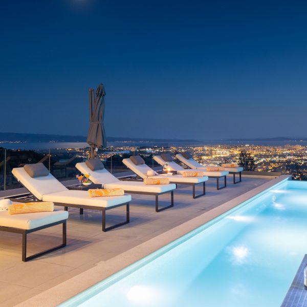 001-2041-89-split-area-luxury-villa-for-sale