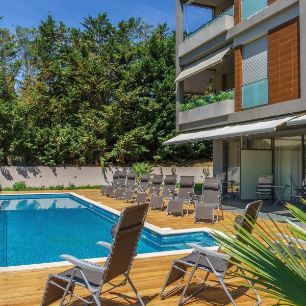 001-2045-21-Split-Modern-hotel-with-pool-for-sale