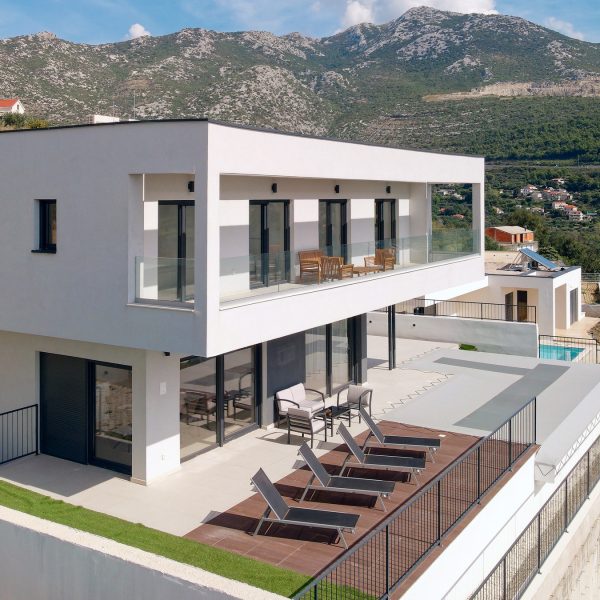 001-2046-70-Split-area-Luxury-villa-with-panoramic-sea-view-sale
