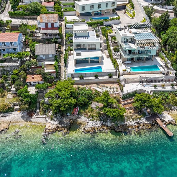 001-5030-30-island-ciovo-newly-built-villa-with-pool-for-sale