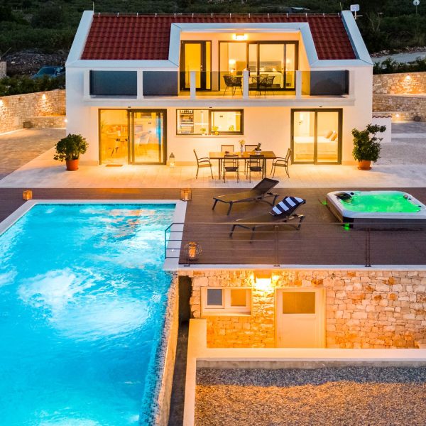001-5308-30-Island-of-Brac-Unique-house-with-sea-view-for-sale