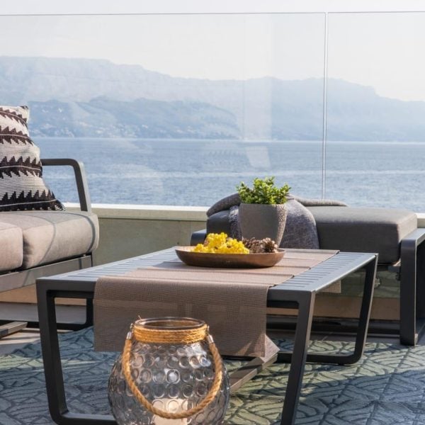001-5358-30-Island-of-Brac-Modern-apartment-house-in-the-second-row-to-the-sea-for-sale