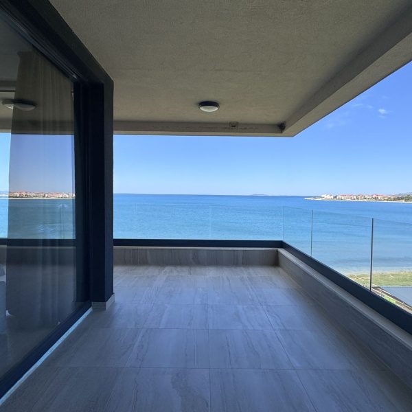 015-2030-73-Island-of-Pag-Luxury-penthouse-first-row-to-the-sea-for-sale