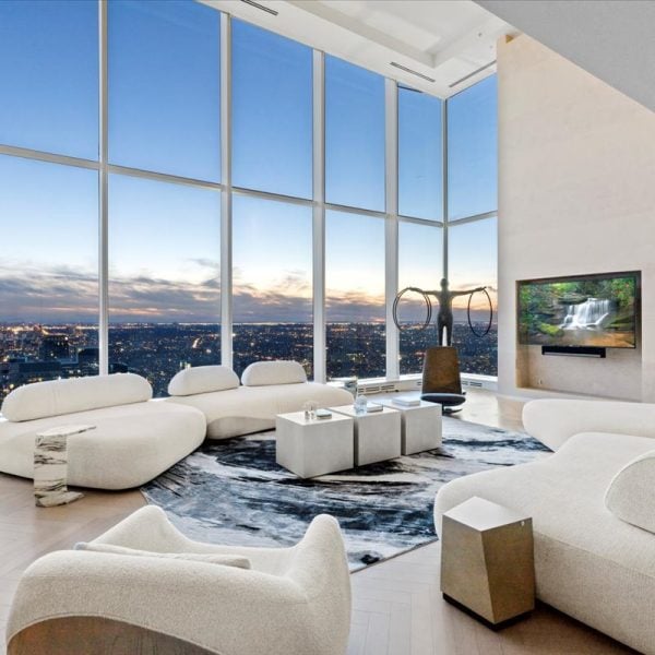 09-Living Room