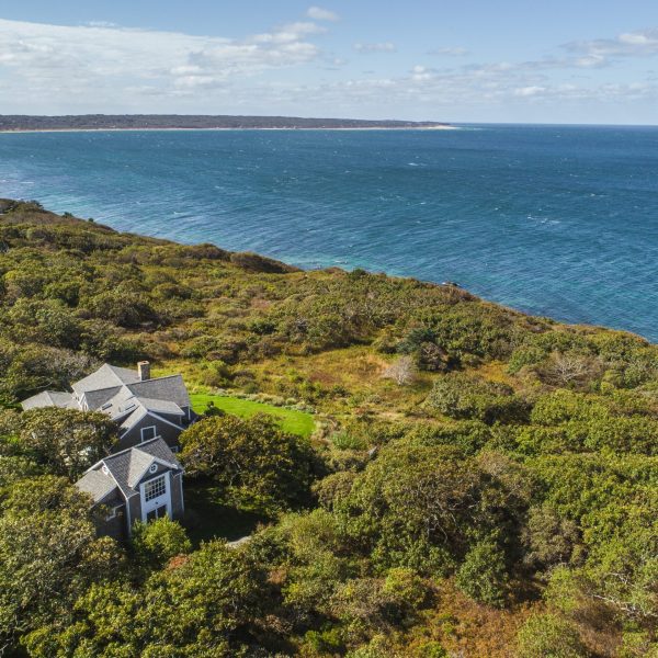 In Menemsha – and at 94 Menemsha Inn Road in particular – privacy reigns. Perhaps even more so amid the growing interest from ultra-high-net-worth individuals. (Tea Lane Associates)
