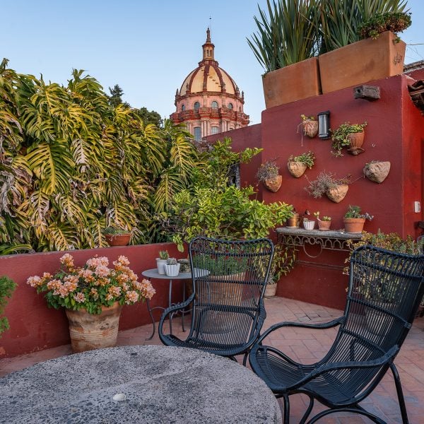 Quebrada Street in San Miguel de Allende's Zona Central is popular for its mix of shops, restaurants and beautiful homes. (CDR San Miguel)
