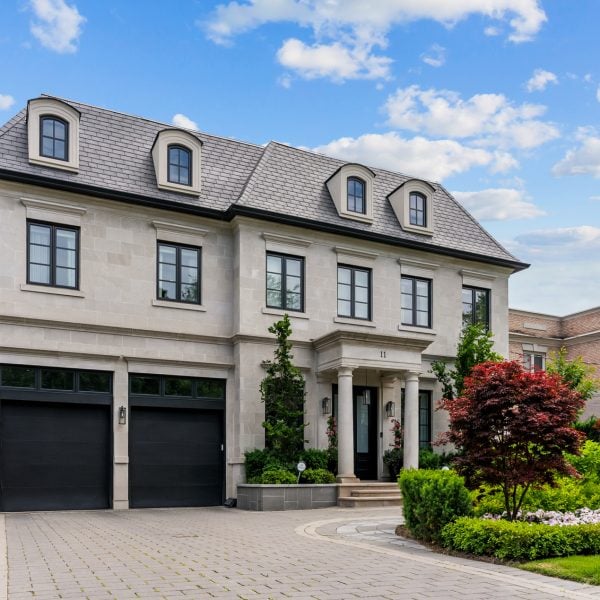 1 SilverHouseHD-Toronto-Real-Estate-Photography-09737