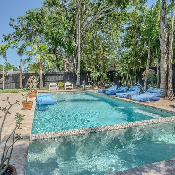 1175 Jackson - Pool and spa