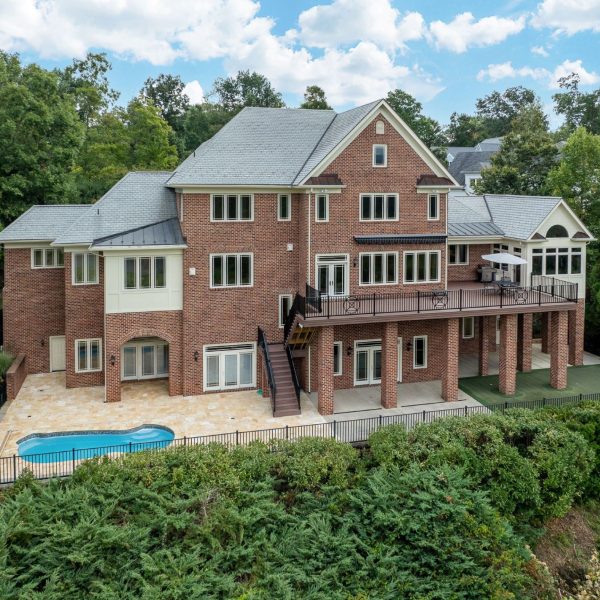 1477 Kinross Ln Aer0812