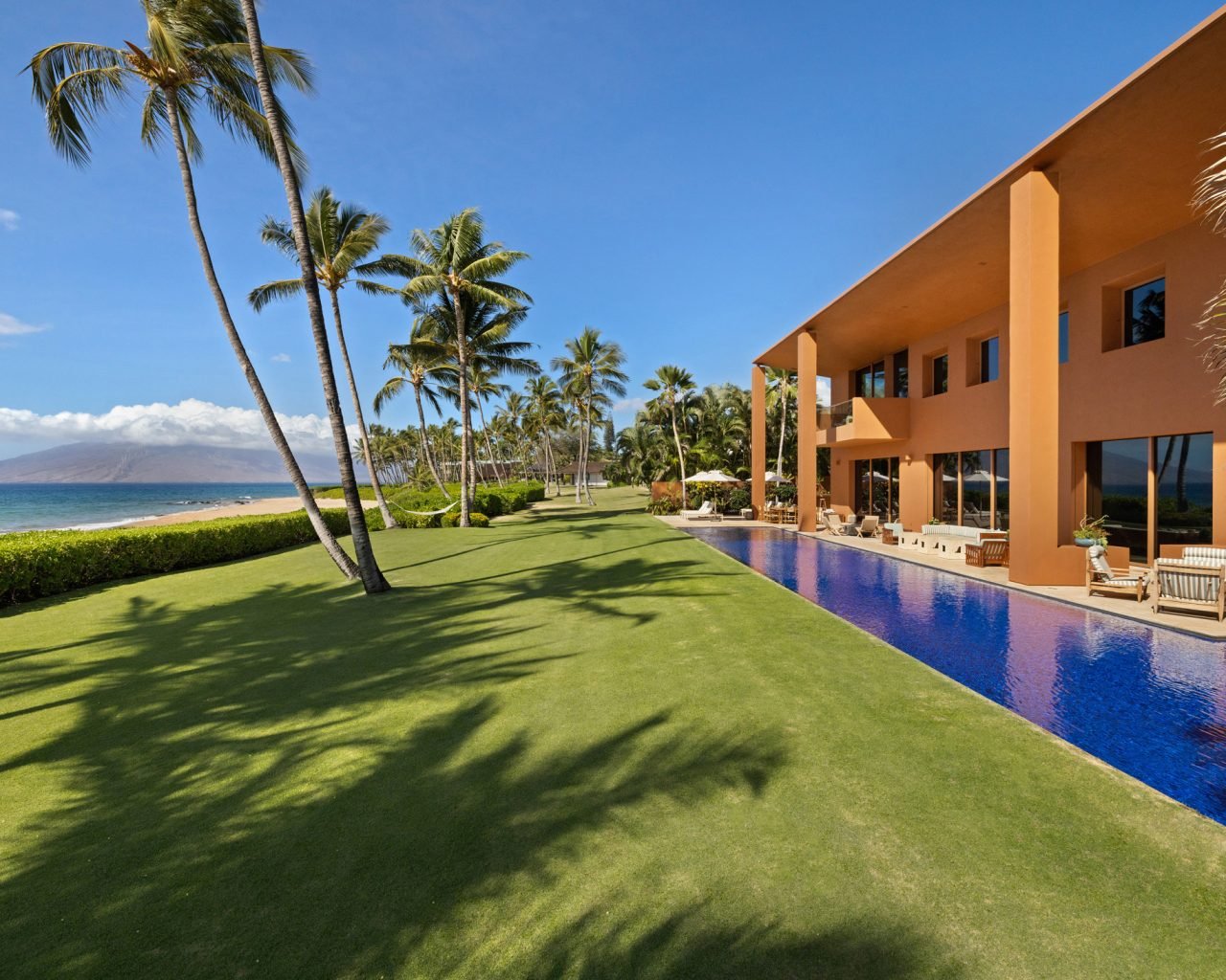 Casa en Maui, designed by visionary architect Ricardo Legorreta. The beachfront home is an exemplar of his eponymous design practice: a marriage of color and geometry, light and shade, indoor and outdoor.