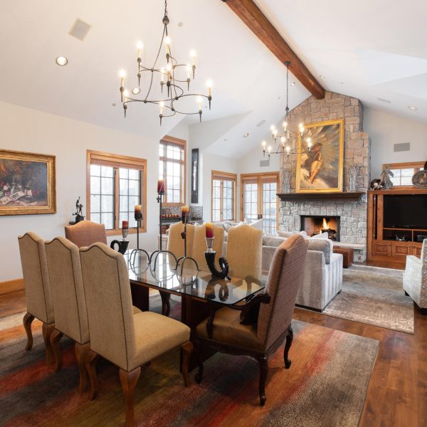 1715_cordillera_interior_dining-2000x1400
