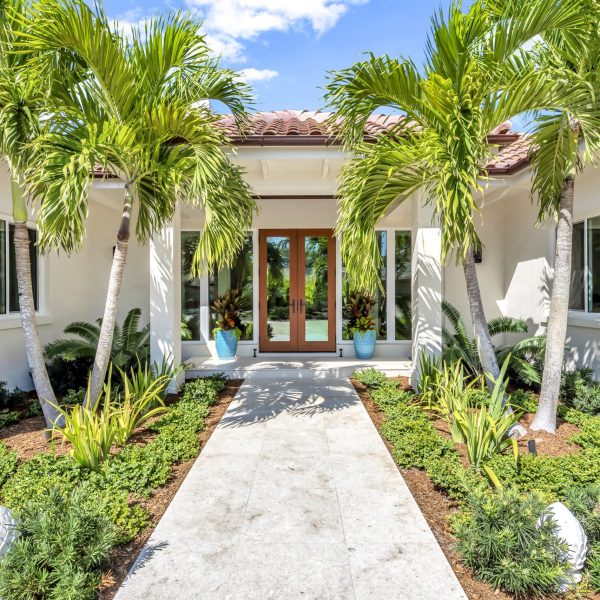 1810 E Sandpointe Pl-6