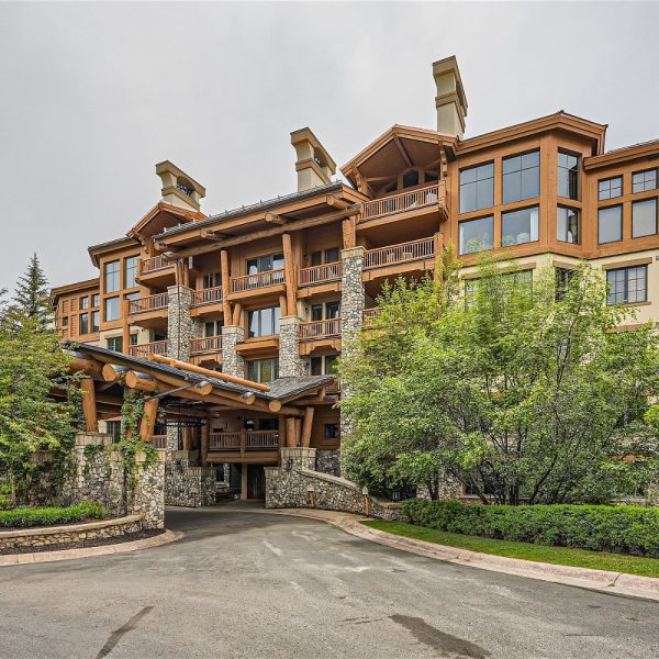 51 Offerson Road #202 - Web Quality - 001 - 01 Exterior Front