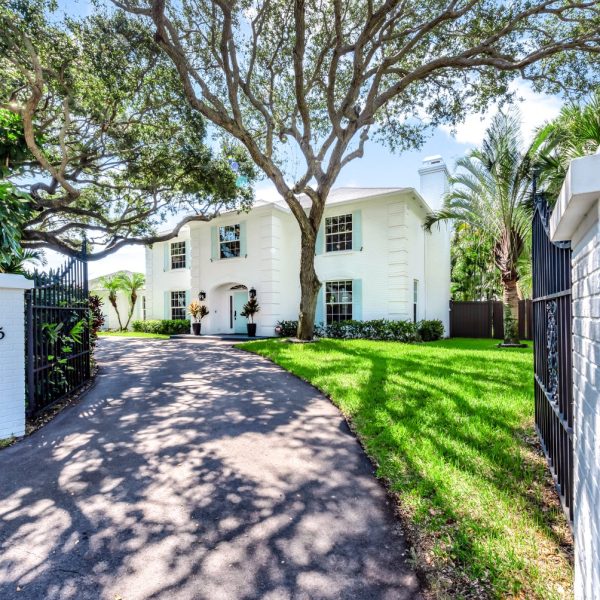 915 Sea Watch Lane-5